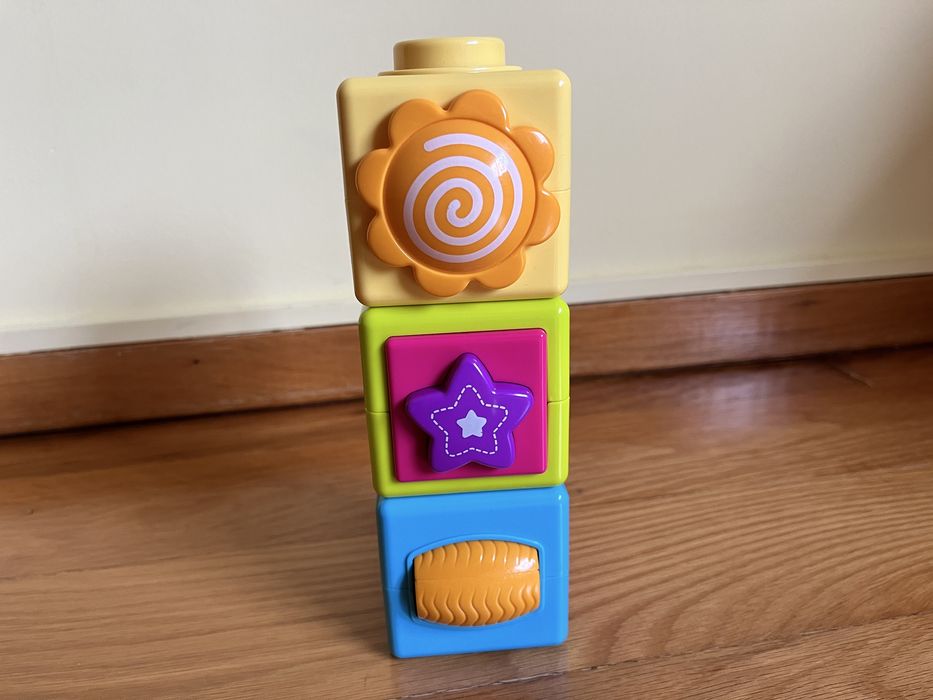 Conjunto de blocos para empilhar