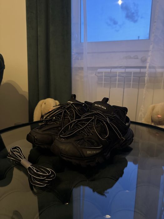 Balenciaga Track