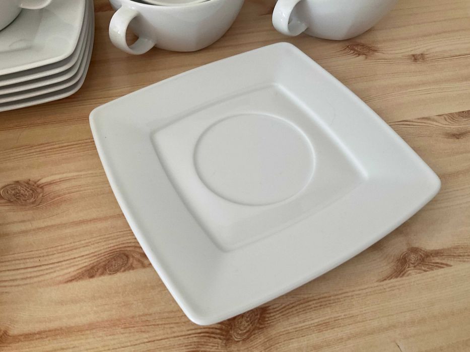 Bulionówki - porcelana - Lubiana -