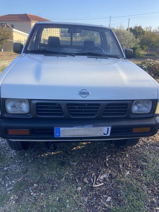 Vendo carrinha nissan 4x4 de 1996 120.000 Kilometros 2 lugares inspessao e revisao feitos kite maos livres — photo 2