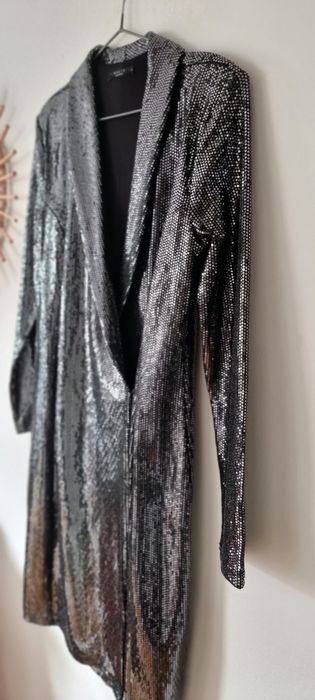 Sukienka srebrna, cekiny Mohito M karnał kopertowa