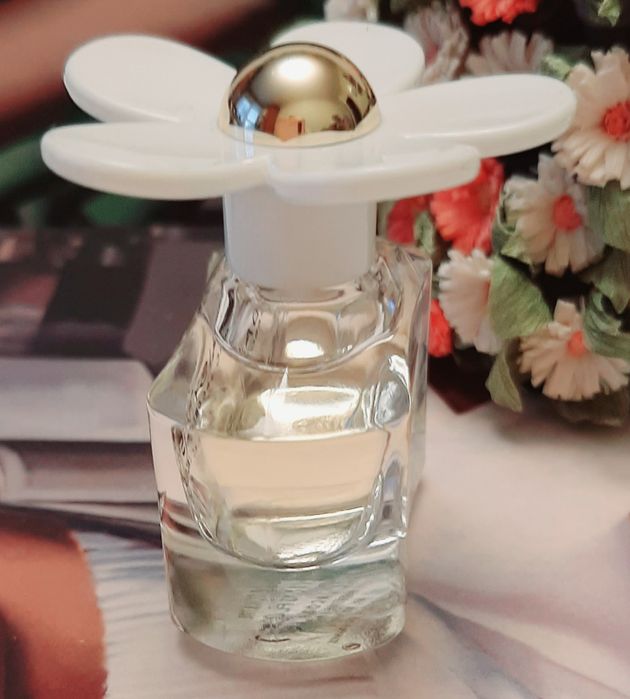 Marc Jacobs Daisy edt 4 ml, miniatura