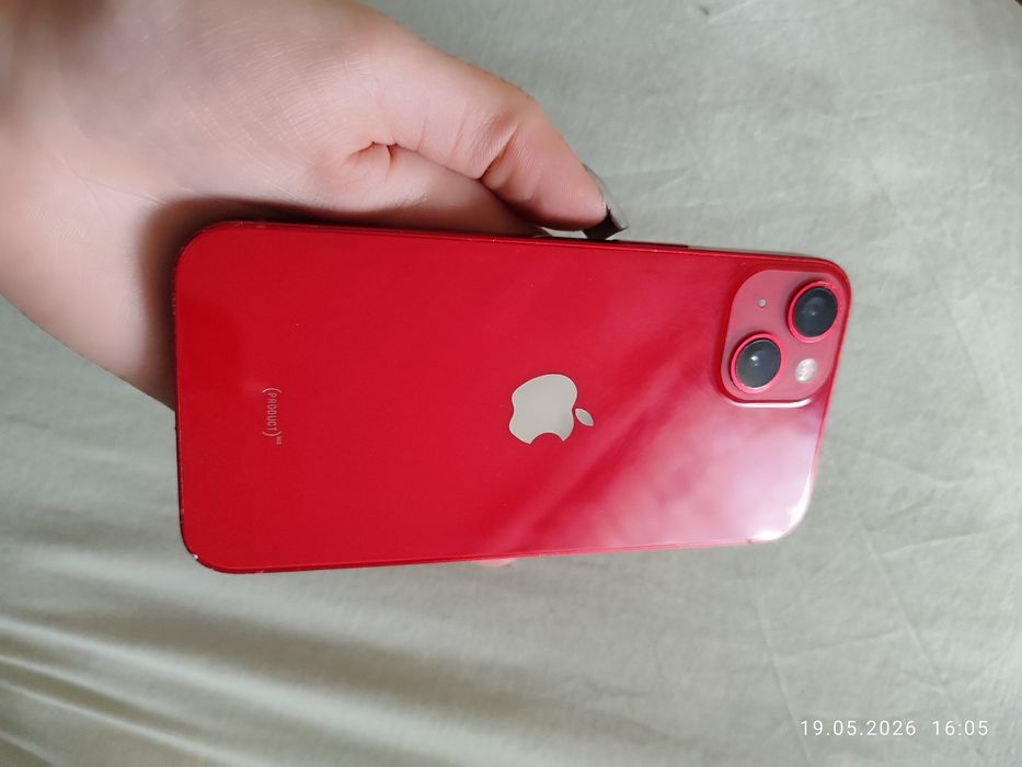 Продам iPhone 13