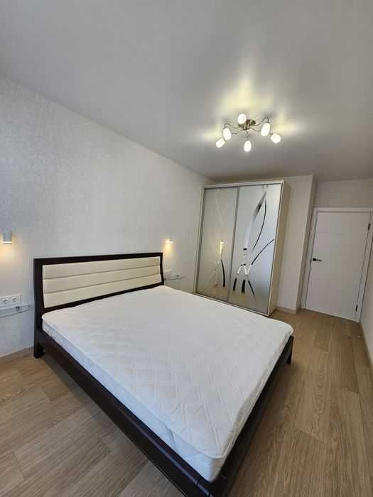 Здається в оренду квартира євродвушка.