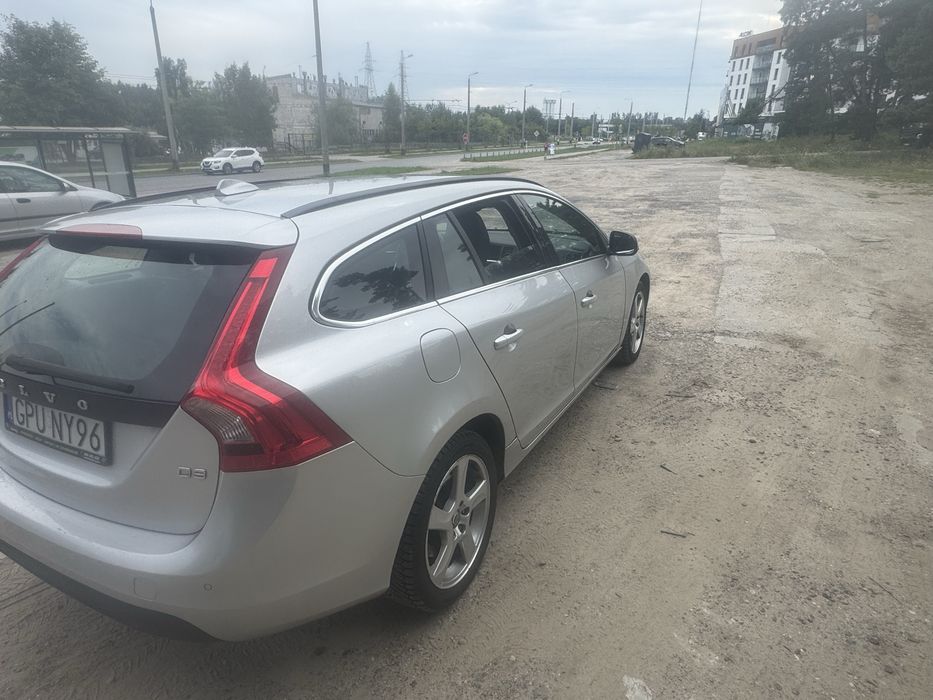 Volvo v60 2.0 D 2011