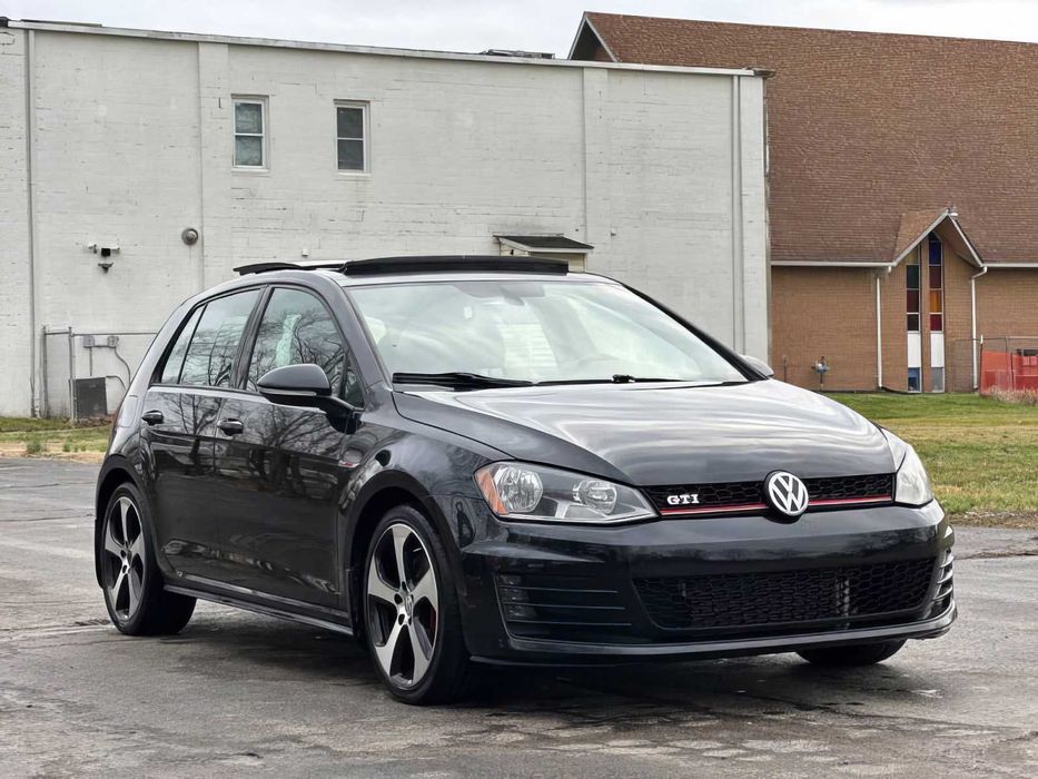 Volkswagen Golf GTI SE      2015
