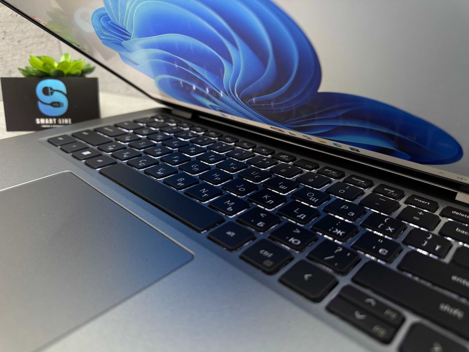 Стильний ноутбук Dell 5430/i5-1235u/14"/256gb ssd/Intel Iris