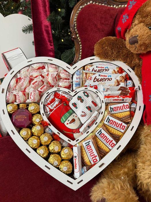 Подарочный набор с конфетами Киндер сюрприз, идеальный бокс на подарок