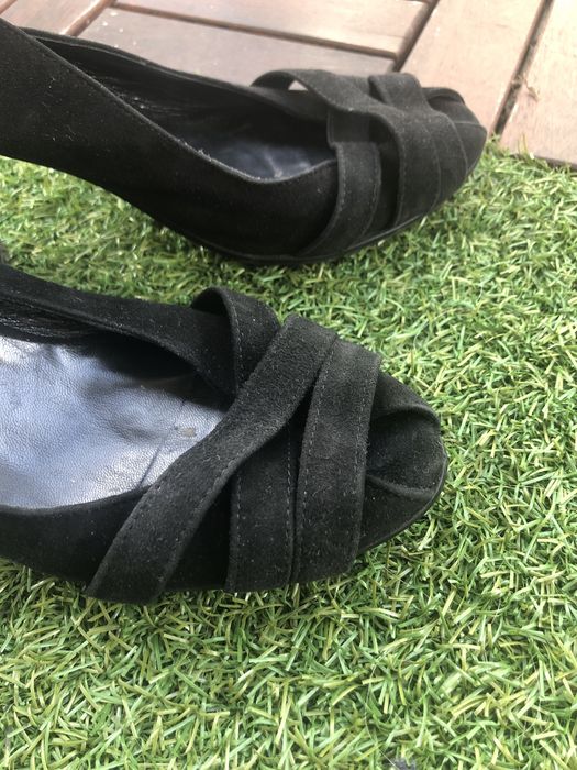 Sapatos em pele marca Sandro Ferrone