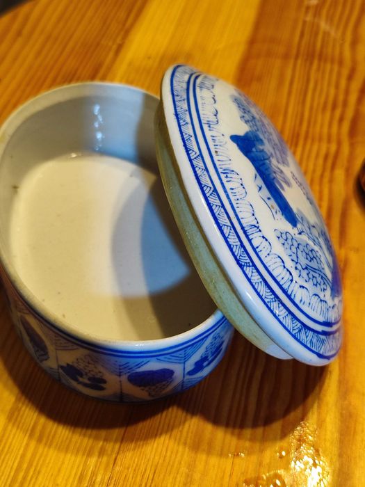 Скринька -шкатулка, кераміка