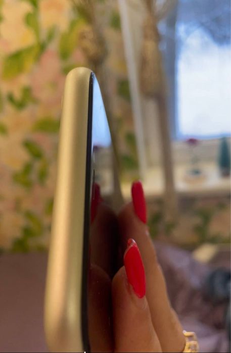 iPhone 11, договірна ціна -+7000грн