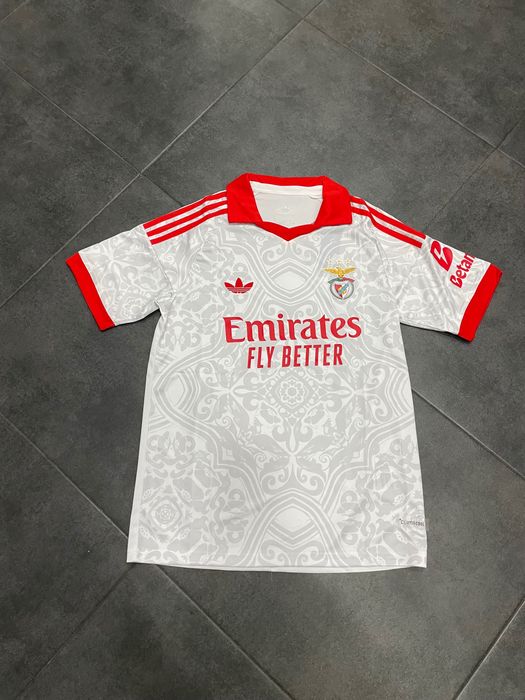Camisola Benfica alternativa