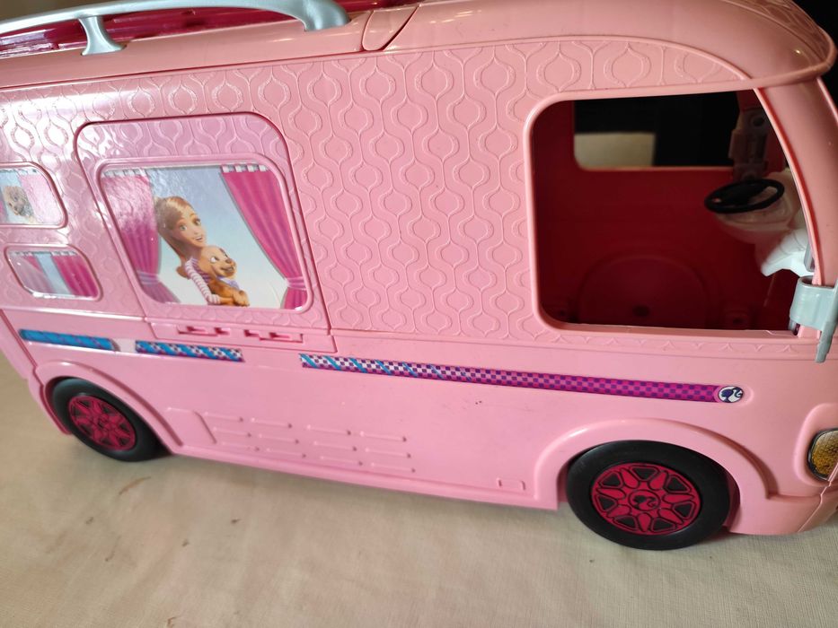 Carrinha van rosa Barbie