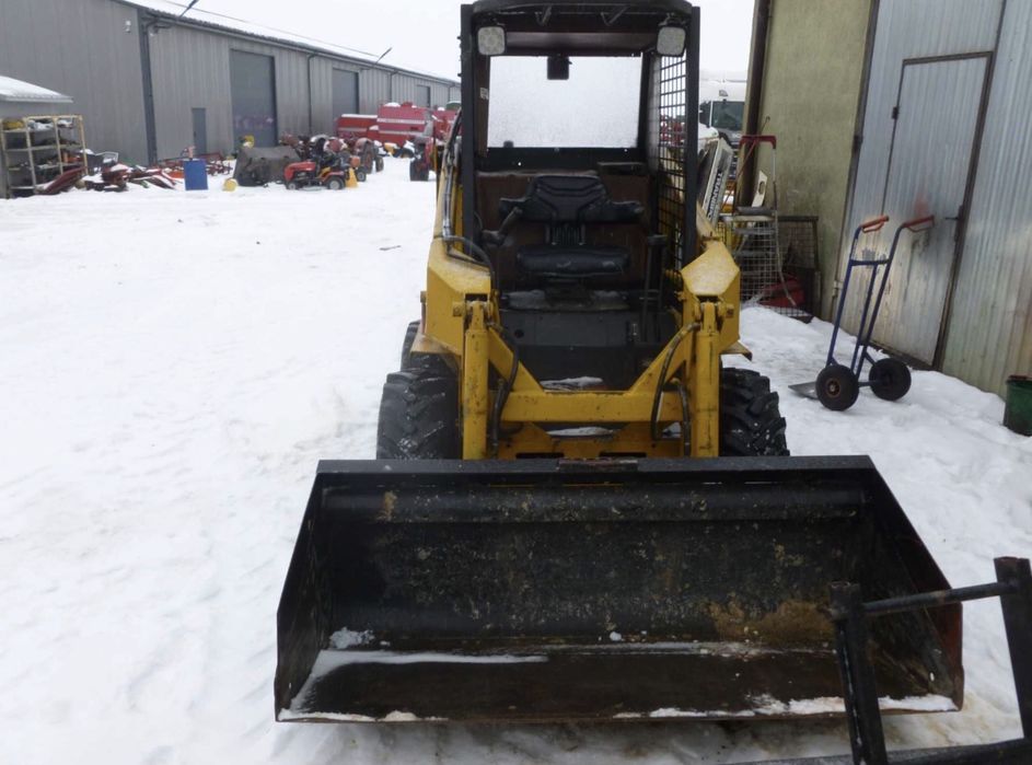 Miniładowarka Case 1835B Bobcat Case Gehl Mustang