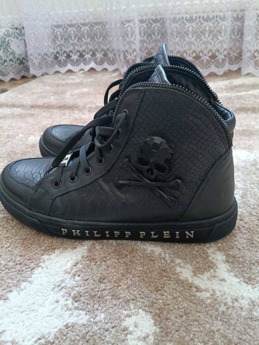 Продам класні кросівки