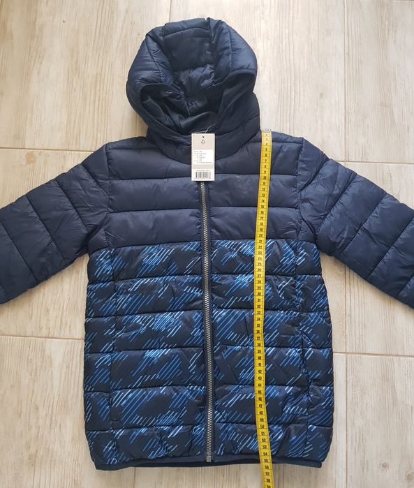 Куртка вітрівка для хлопчика 140 розміру