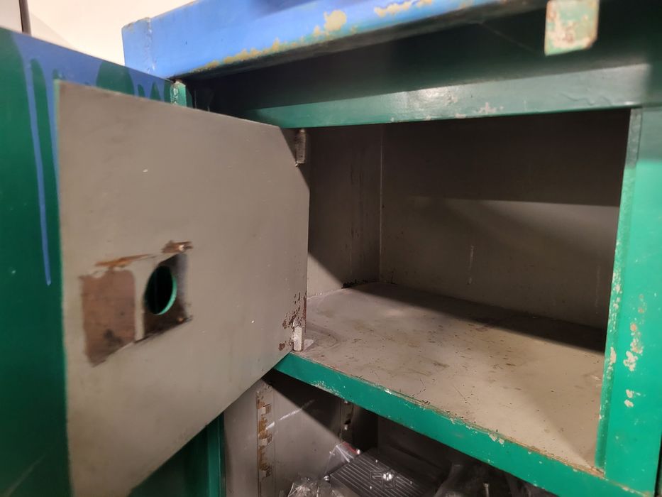 Szafa metalowa pancerna PRL warsztatowa sejf