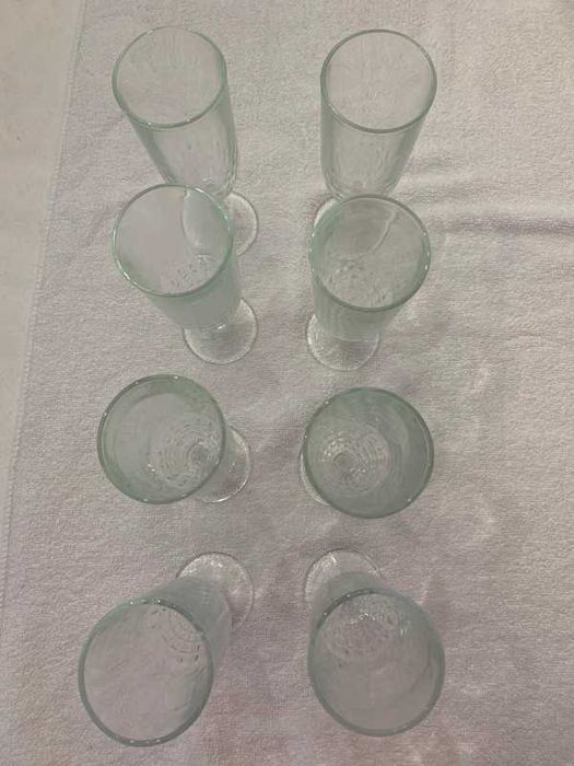 8 Champagne Glasses64738818530306124