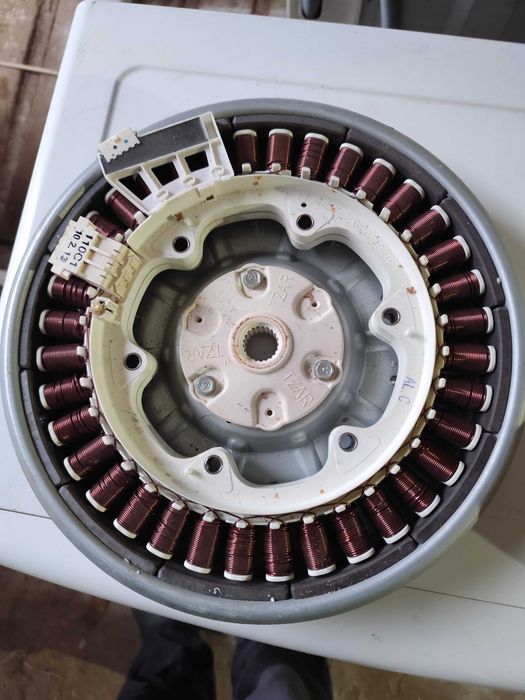 Двигатель мотор стиральной машины LG прямой привод