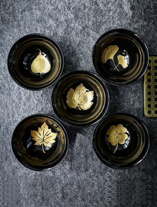 Піала керамічна 100 мл з золотим листям. Для чайної церемонії.