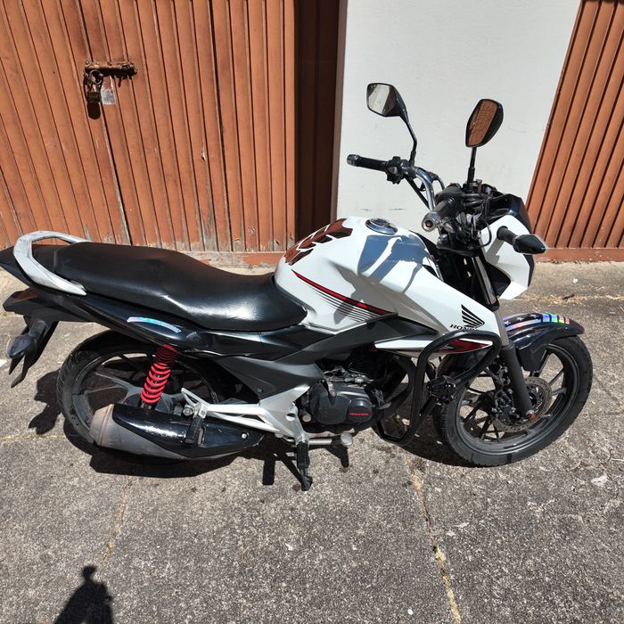 Vendo moto cbf 125 modelo exclusivo