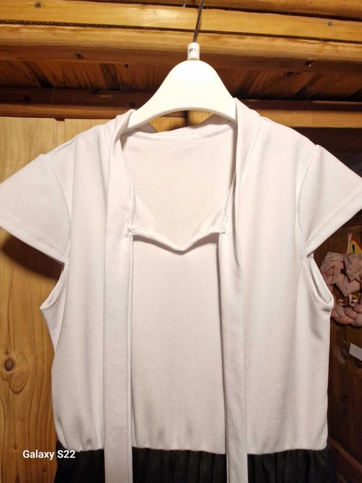 Suk8enka bialo czarna rok szkolny galowa 146/152