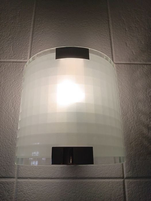 Lampy ścienne łazienkowe