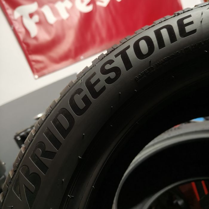255/50/19 Sprzedam komplet opon zimowych Bridgestone z 2024 roku