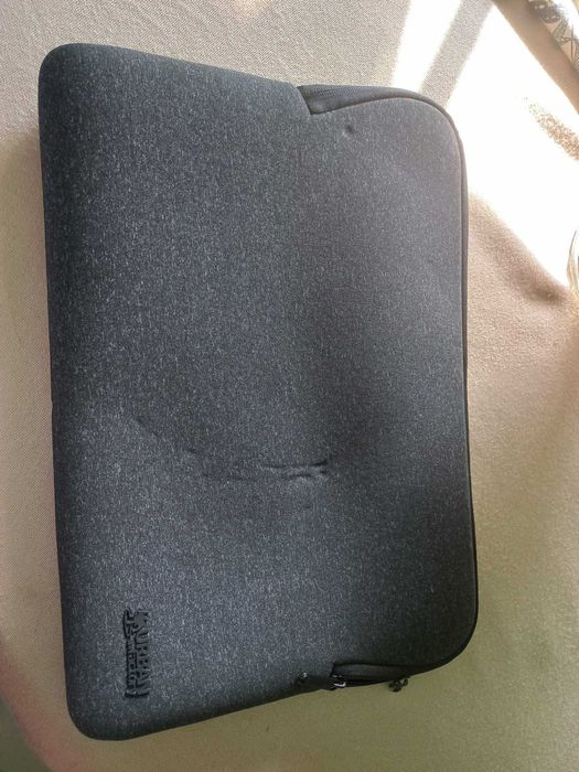 URBAN FACTORY Capa Bolsa Sleeve Para Portátil MEMOREE 15.6″ Preto