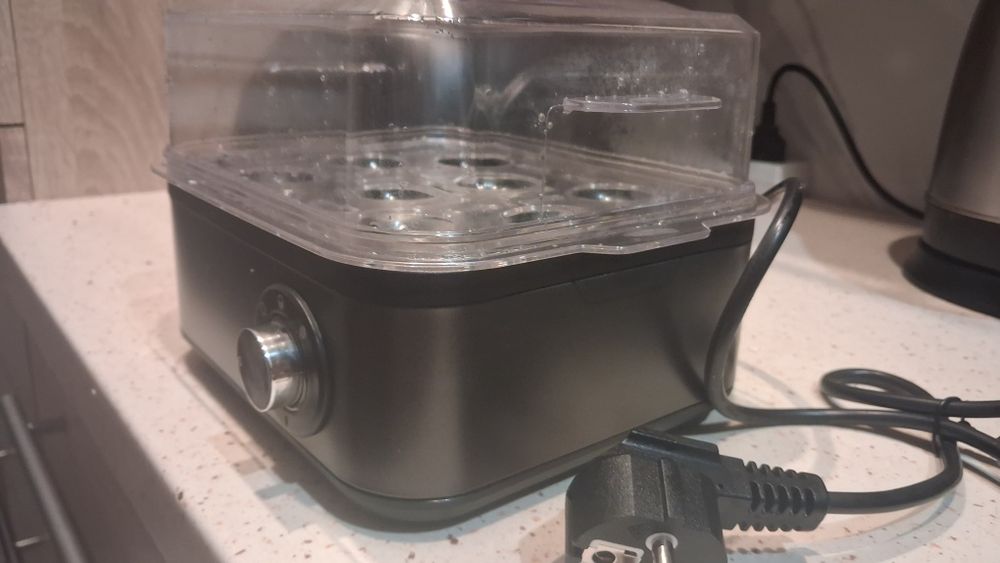 Jajowar elektryczny do gotowania 8 jajek  500w