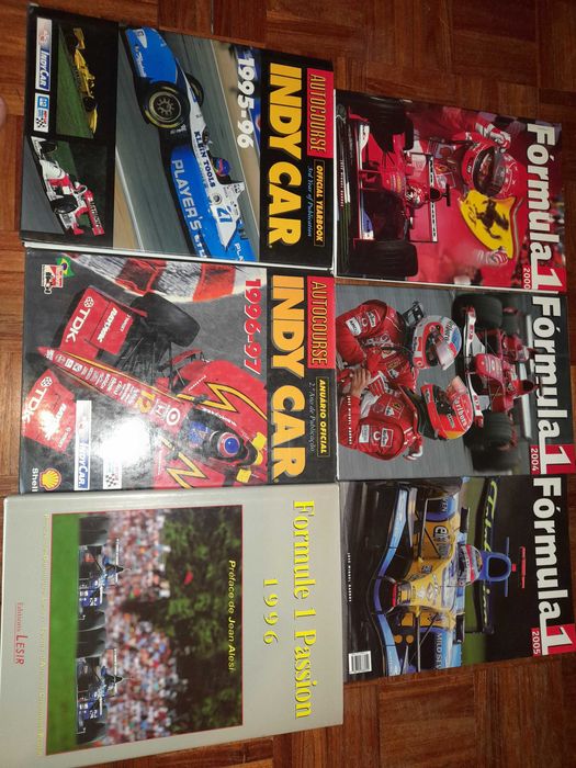 Livro Velocidade na Invicta - Anuários F1 - Indy Car- vários anos