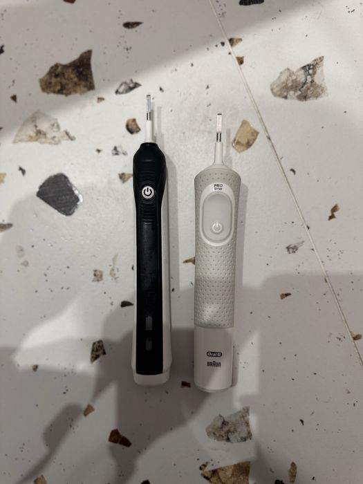 Електрична зубна щітка Braun Oral-B Vitality 100 Cross Action White