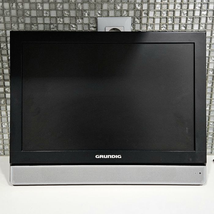 GRUNDIG Vision 3 19'' 3830 T
