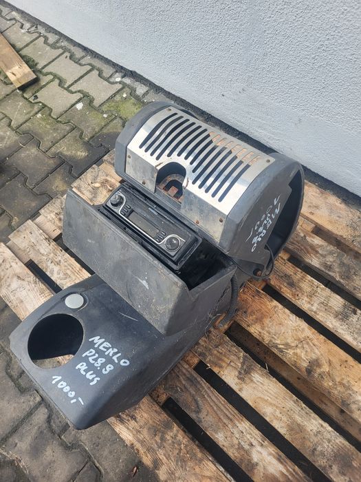 Schowek  merlo P28.8 plus