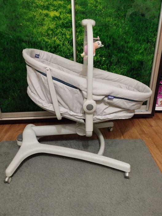 Стільчик для годування, ліжечко , шезлонг Chicco baby hug 4в1