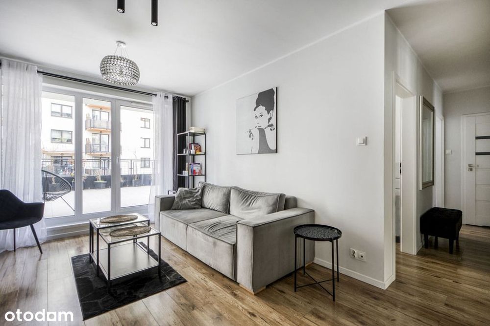 Taras 50 m2 | 3 pokoje | Zadbane
