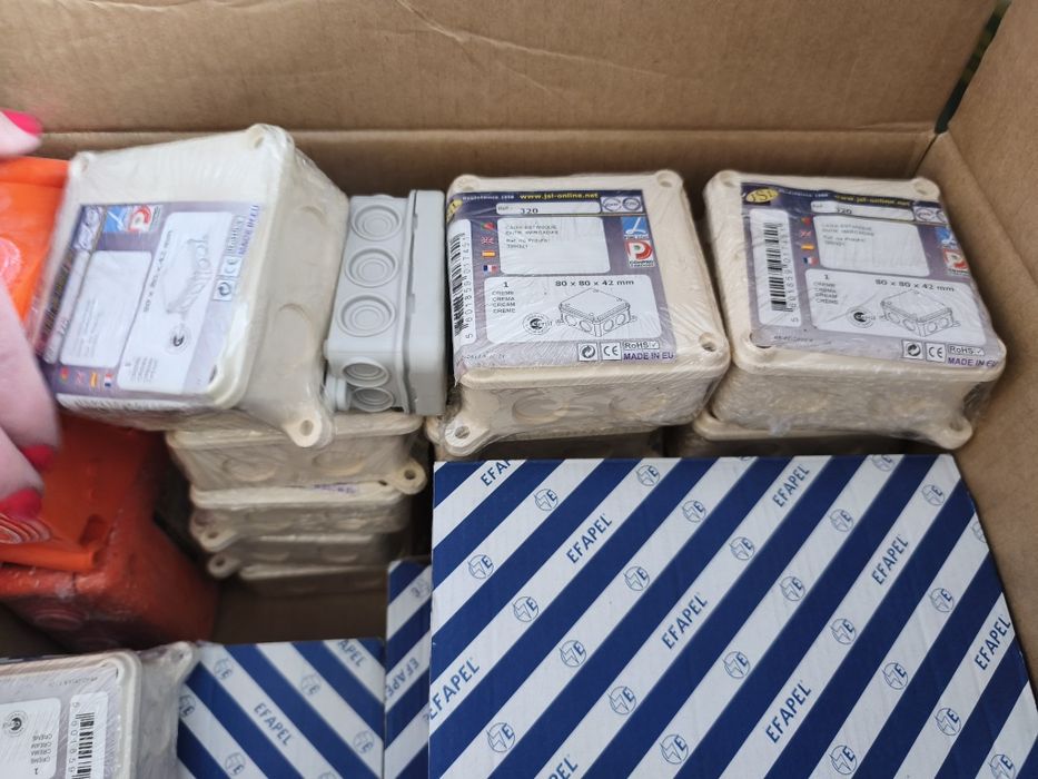 Vendo ferramentas e material elétrico