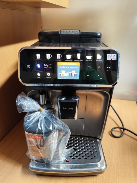 Кавоварка PHILIPS- EP5447 Хороший стан Новий капучинатор