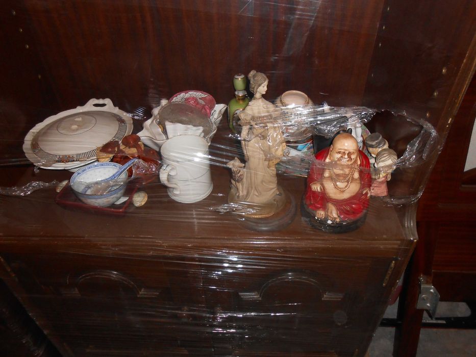 Various antique ceramic pieces426075847435888645
