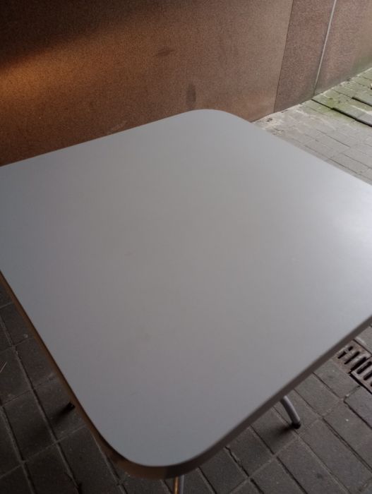 Stół, stolik kwadratowy