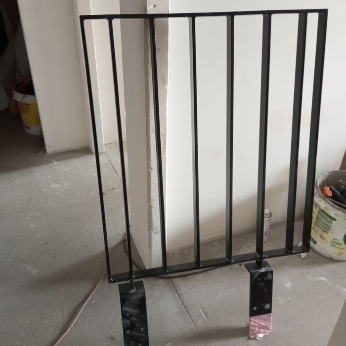 Sprzedam nową  barierkę na schody lub balkon