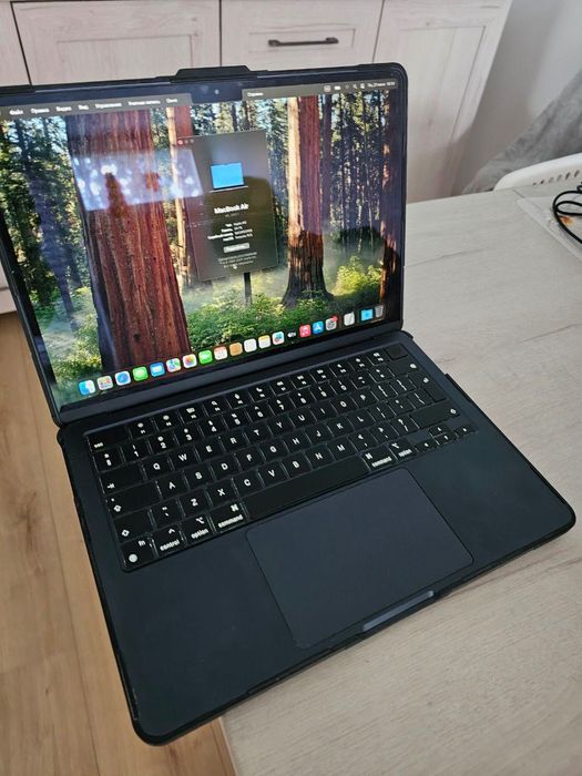 MacBook AirM2 (2022)/24 GB RAM/1 TB SSD/Stan idealny/91% bateria