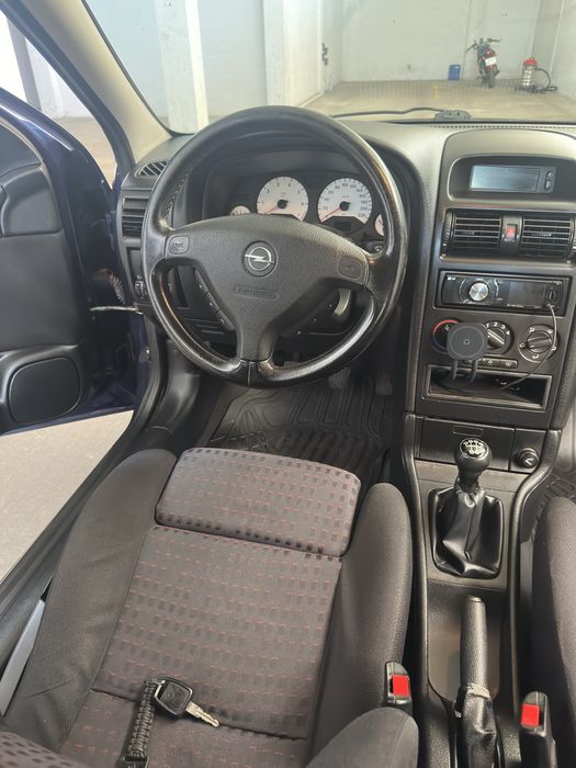 Opel Astra Coupe — fotografia 6