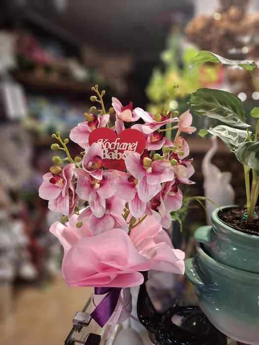 Kwiaciarnia Prezenty na Dzien Babci I Dziadka