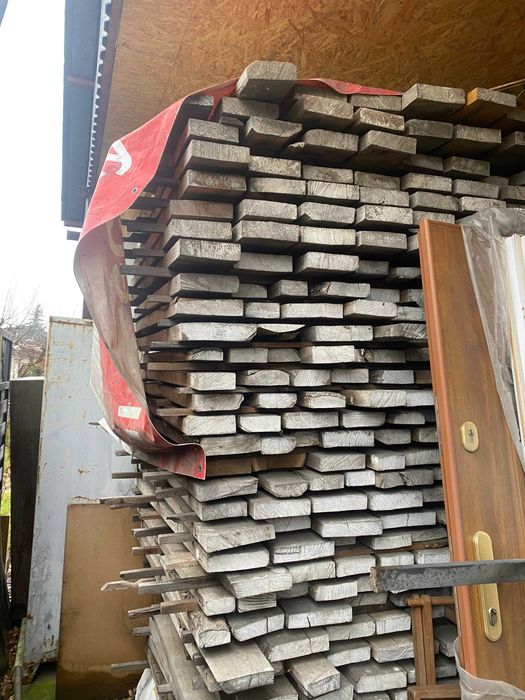 drewno dębowe sztapel