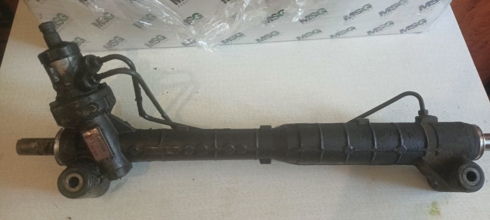 Рульова рейка Suzuki Grand Vitara 65J5 KYB