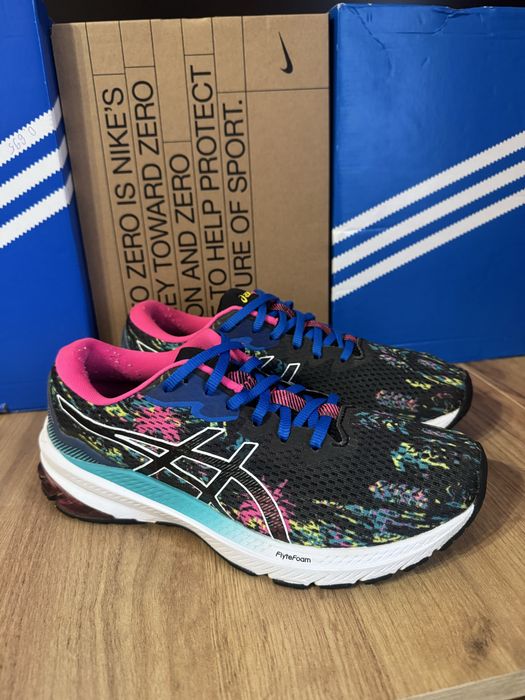 Оригінальні кросівки asics gt-1000 оригінал