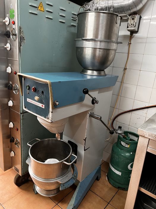 Batedeira industrial pastelaria/padaria