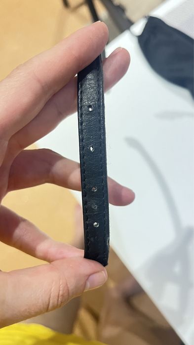 нашийник із шкіри