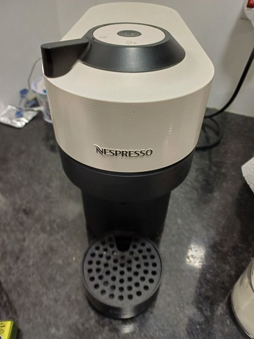 Nespresso Vertuo Pop, Como Nova, Garantia até Março 2028